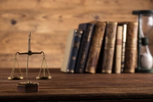 Het Grondwettelijk Hof keurt de verhoging van de pensioenleeftijd tot 67 jaar goed evenals de verstrenging van de voorwaarden voor het vervroegd pensioen 